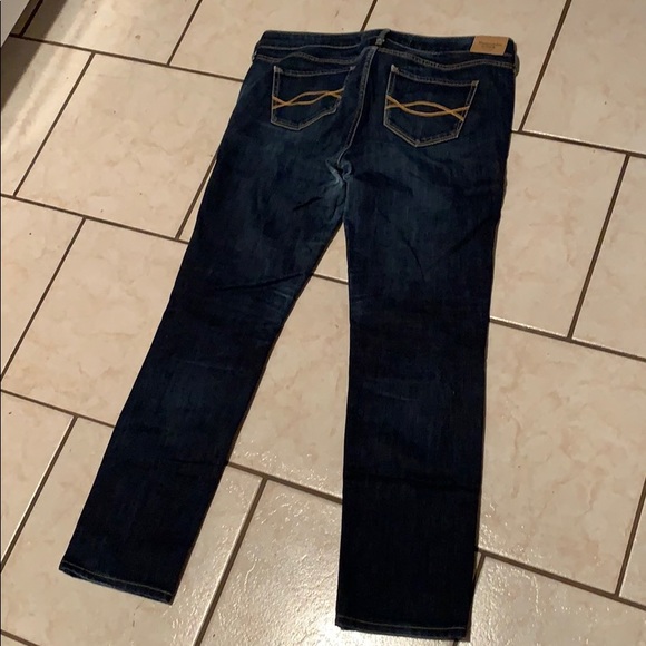 8R Abercrombie and Fitch Skinny Jeans - Picture 2 of 3